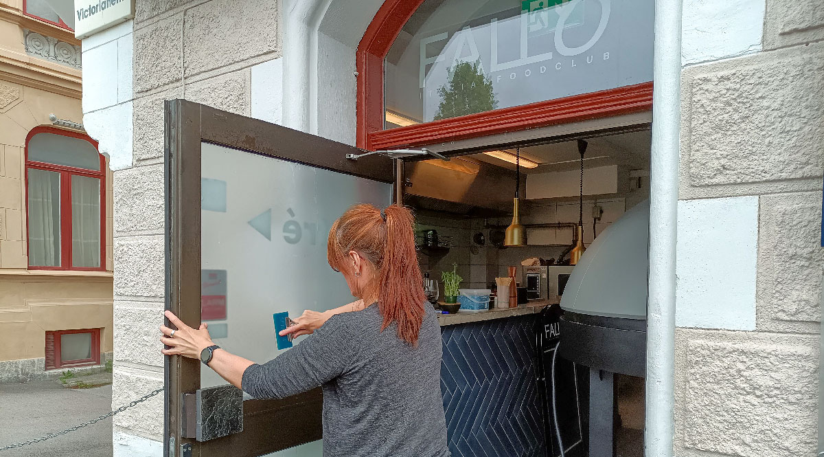 Fönsterdekor i frostfilm åt Fallo Italian FoodClub - Reklamhuset RINK