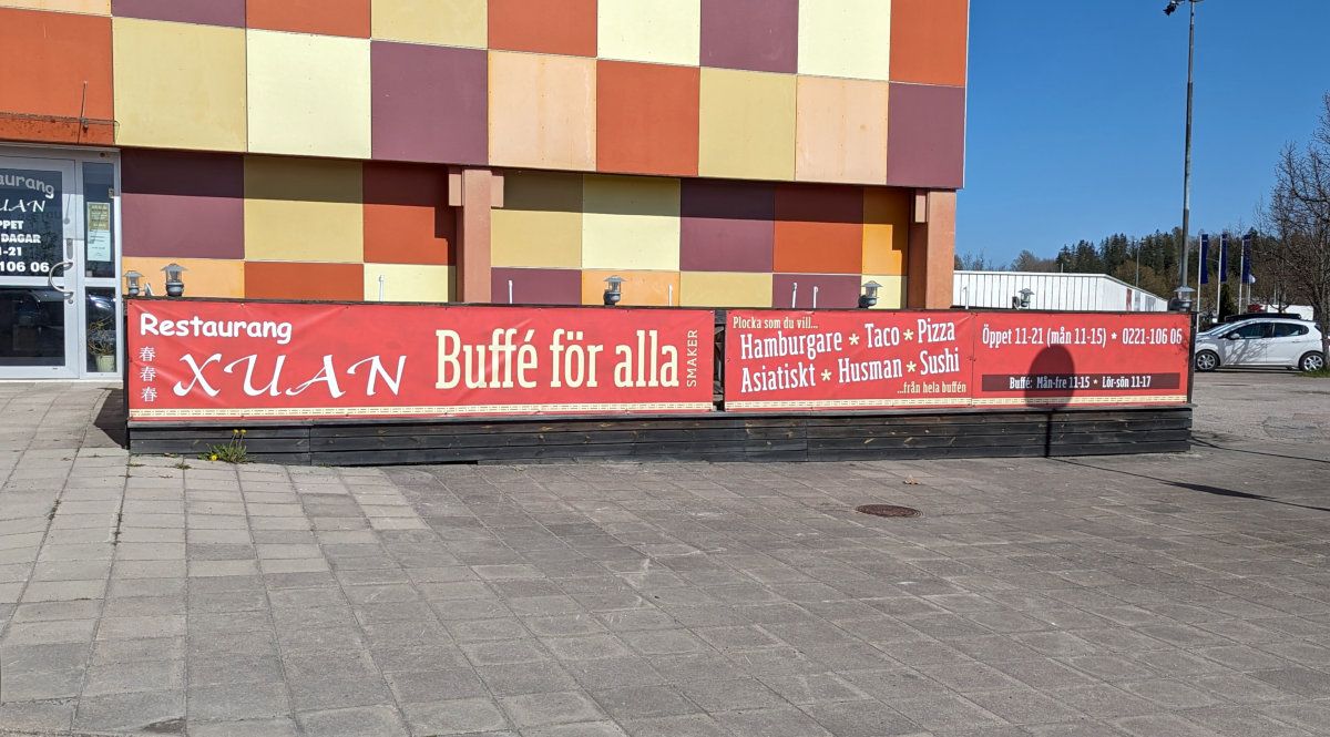 Nya fräscha banderoller monterade till Restaurang Xuan - Reklamhuset RINK